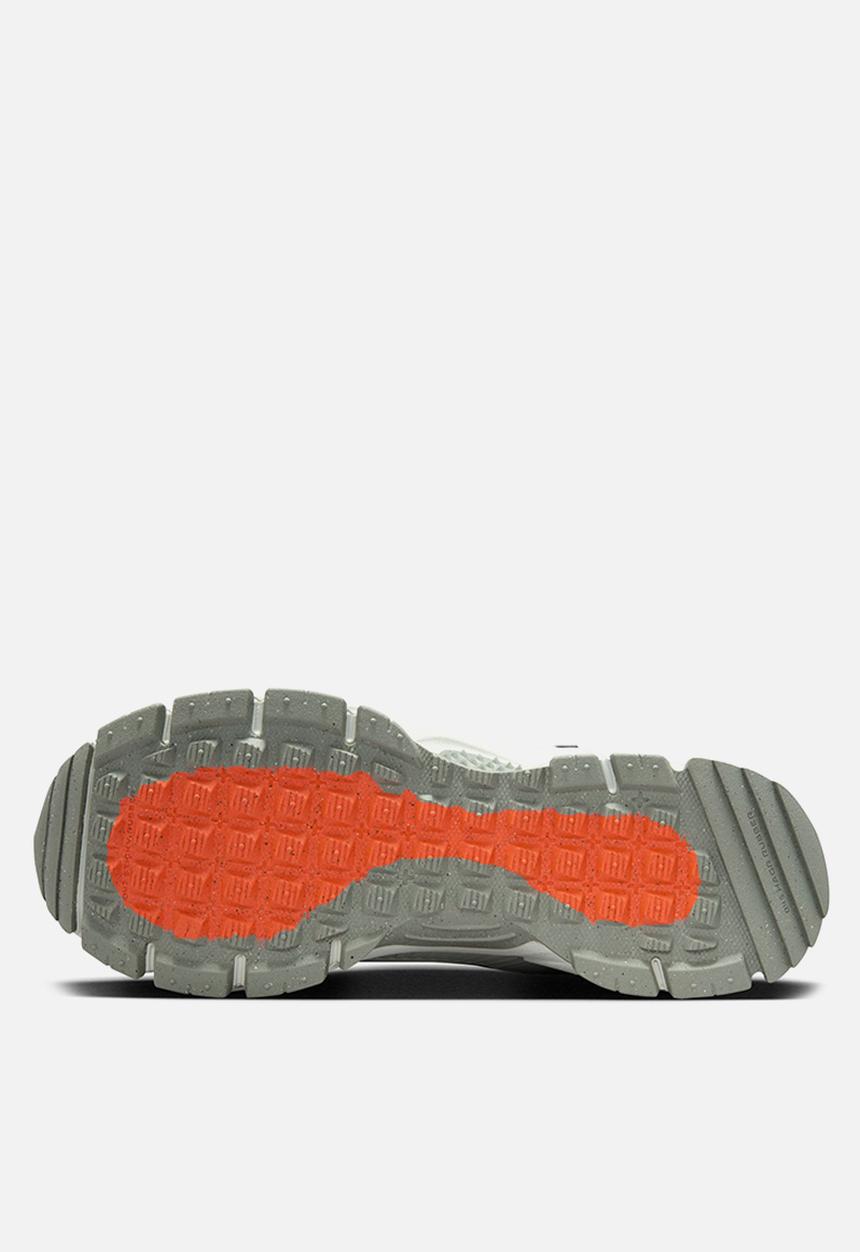 Nike - Vomero Roam
