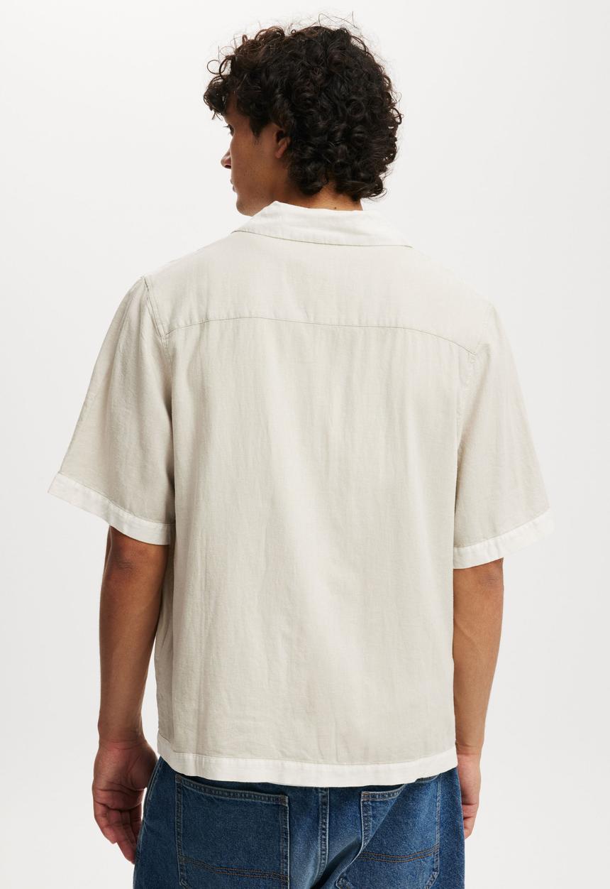 Cotton On - Cabana Short Sleeve Shirt - Stone Floral