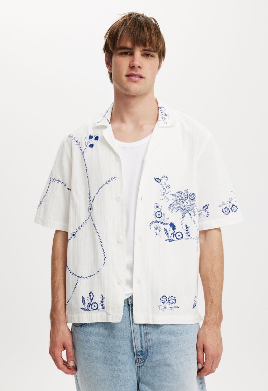 Cotton On - Cabana Short Sleeve Shirt - White Floral
