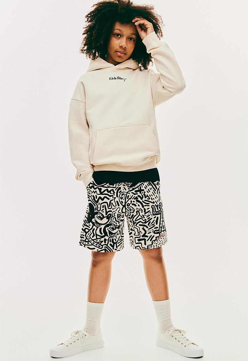 H&M - Keith Haring X H&M:  Knee-length sweatshirt shorts - beige,multi