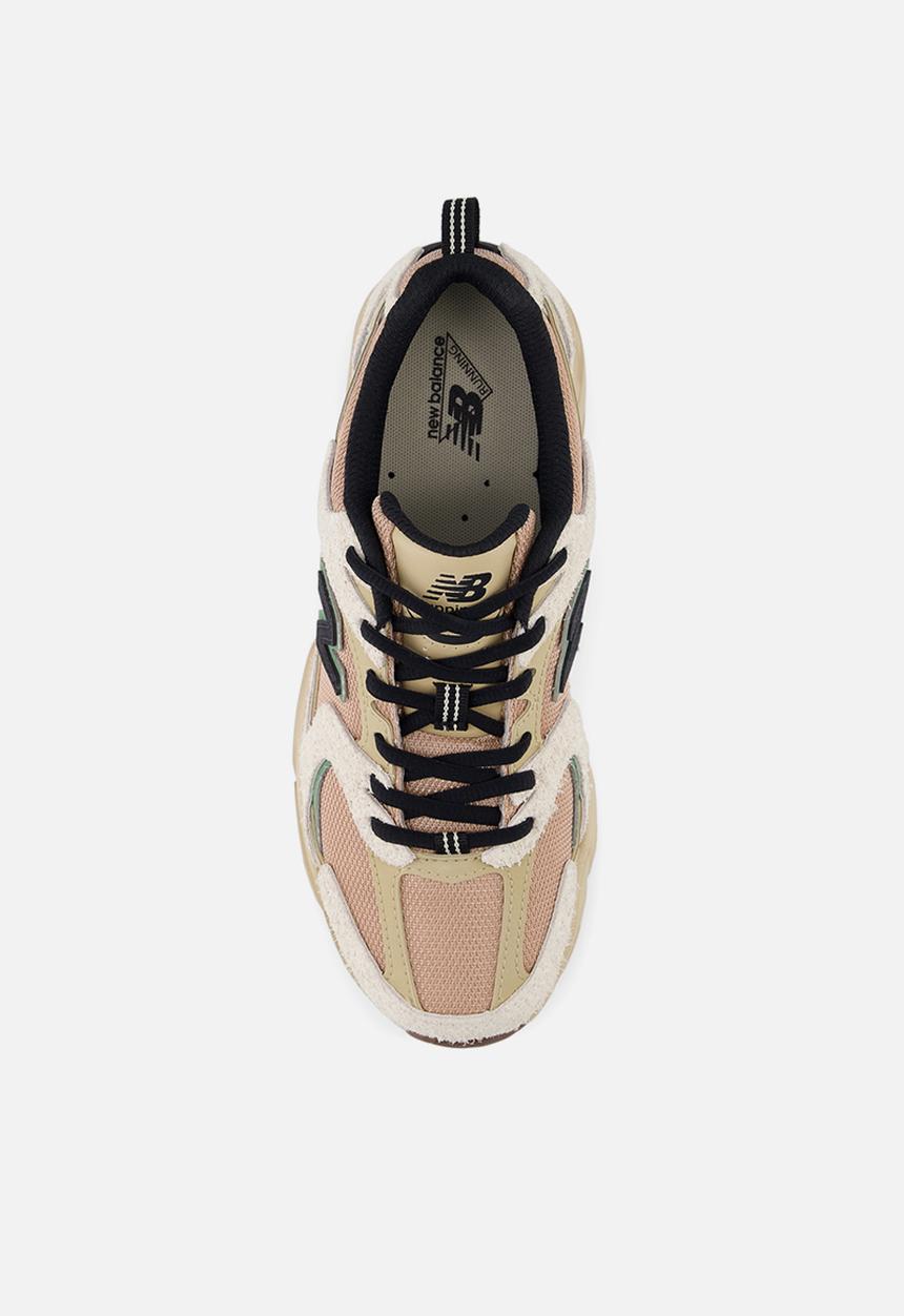 New Balance  - 530