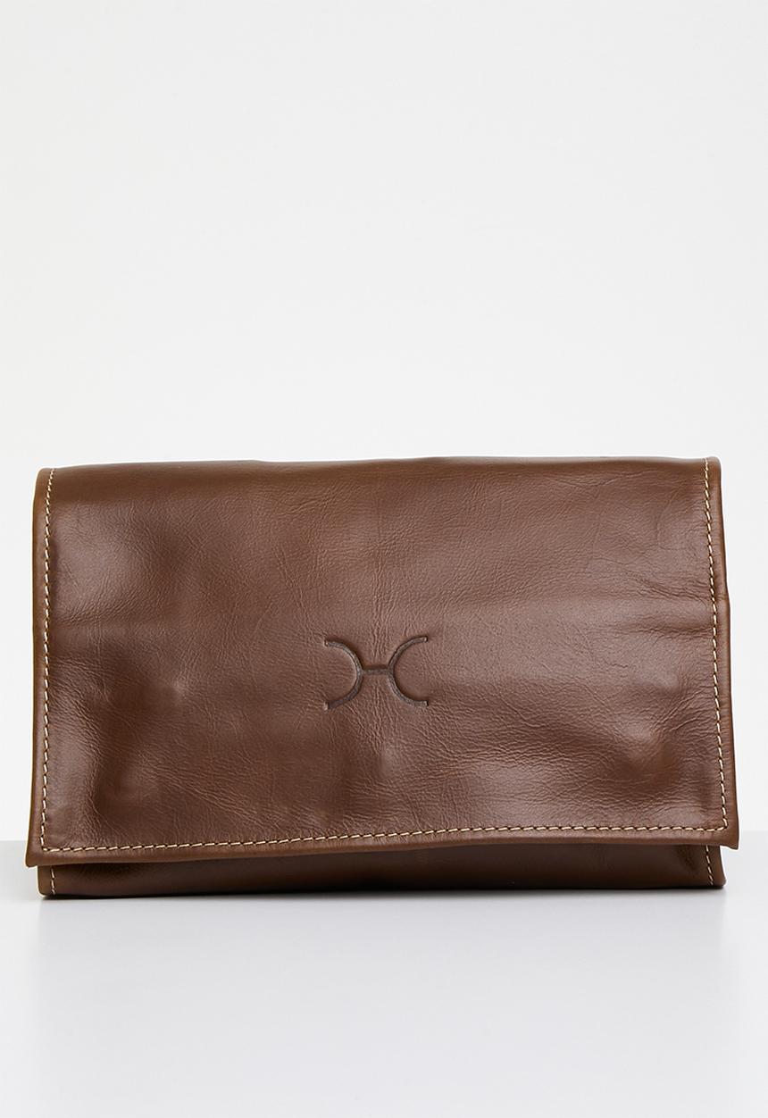Thandana - Roll up toiletry - Tan