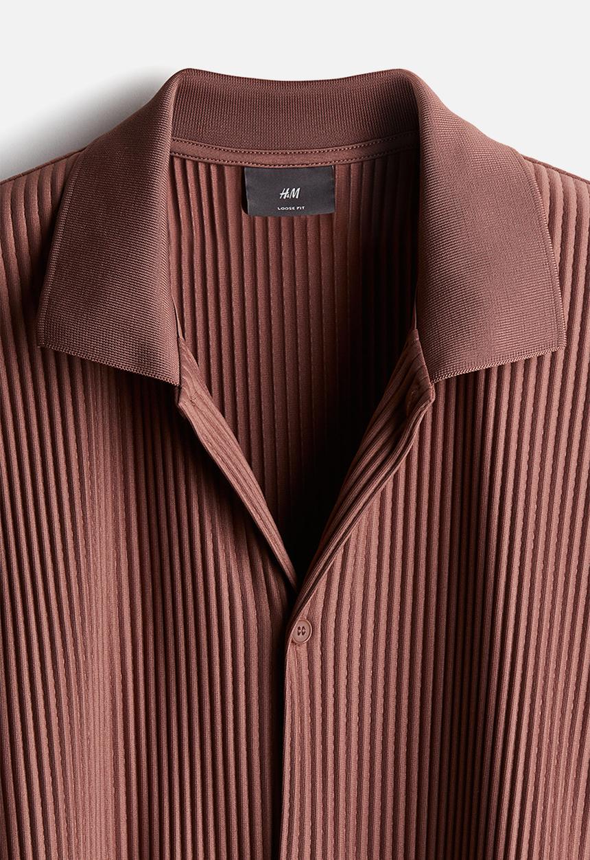 H&M - Loose fit pleated shirt - brick red 
