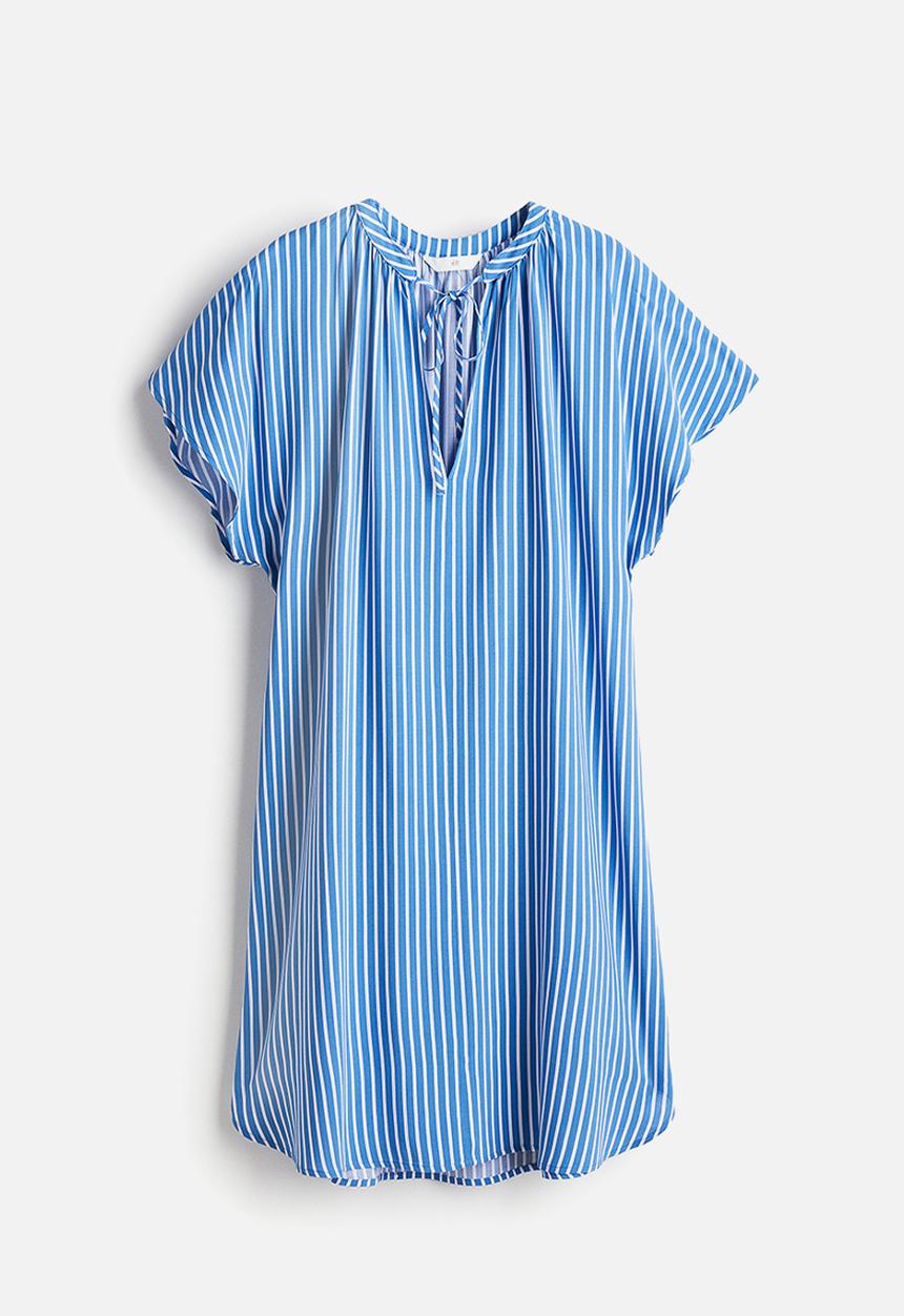 H&M - Tie-detail dress - blue striped