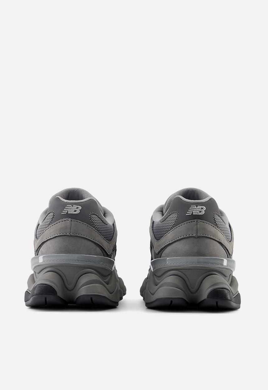 New Balance  - 9060