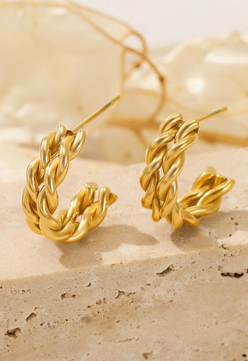 Zoe on Trend - Twisted rope hoop earring - gold