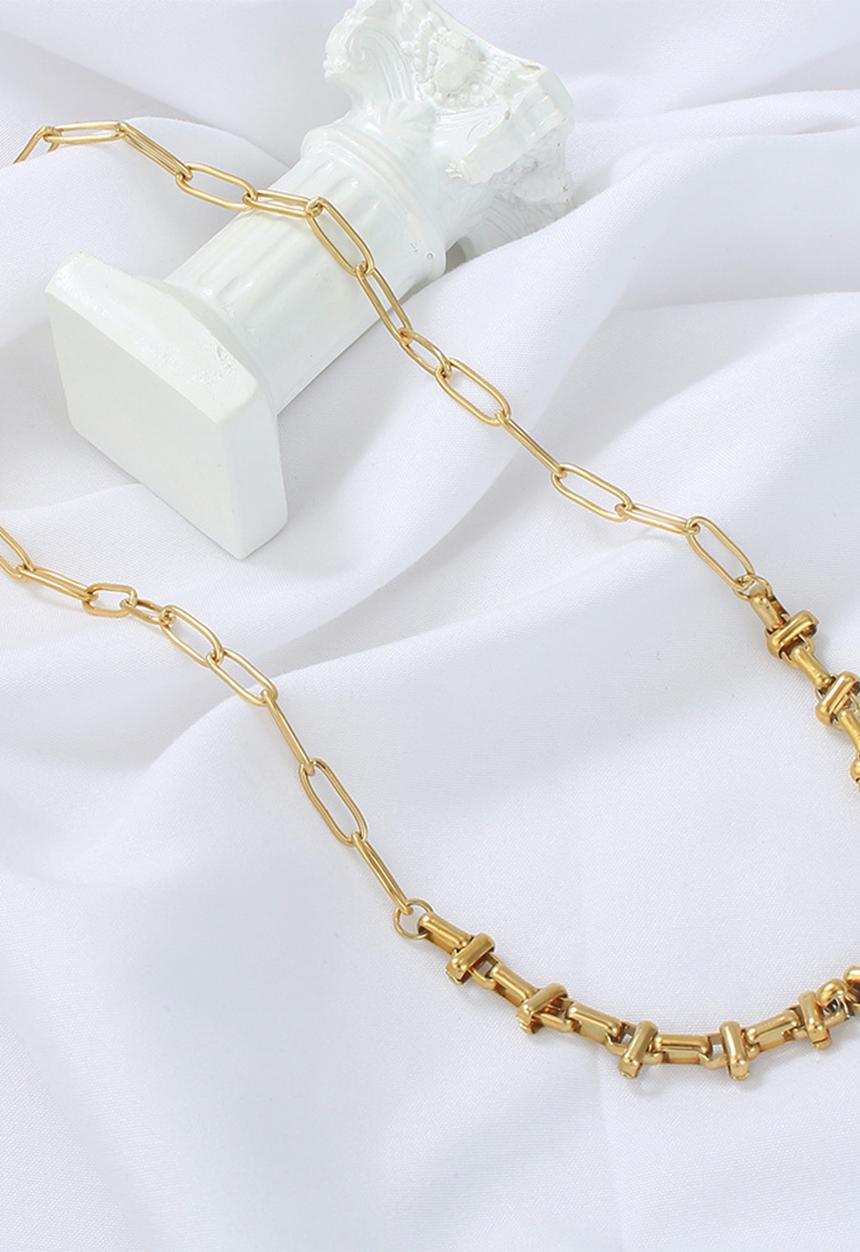 Designer link necklace - gold