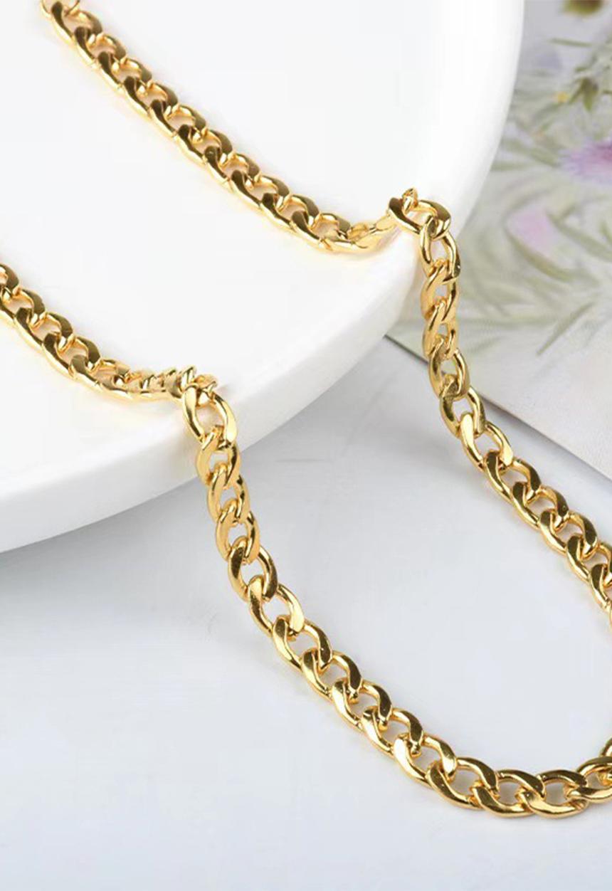 Zoe on Trend - Modern curb necklace - gold