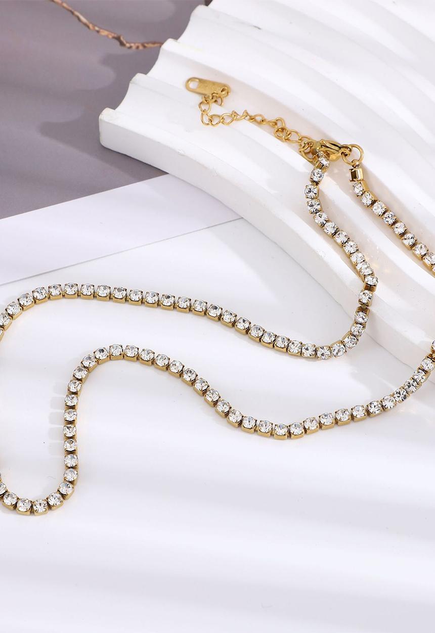 Zoe on Trend - Tennis necklace  - gold
