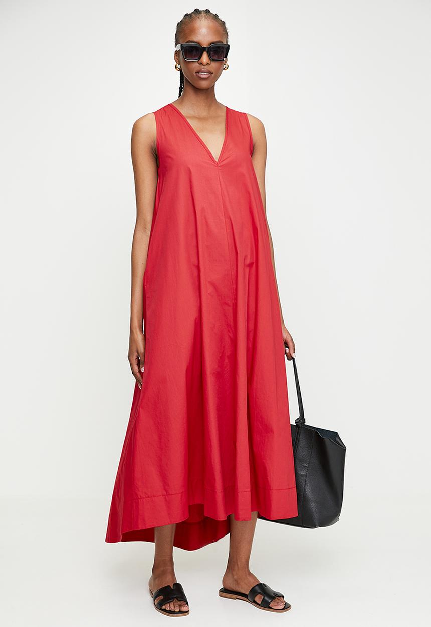 edit - V-Neck Maxi Trapeze Dress - Red