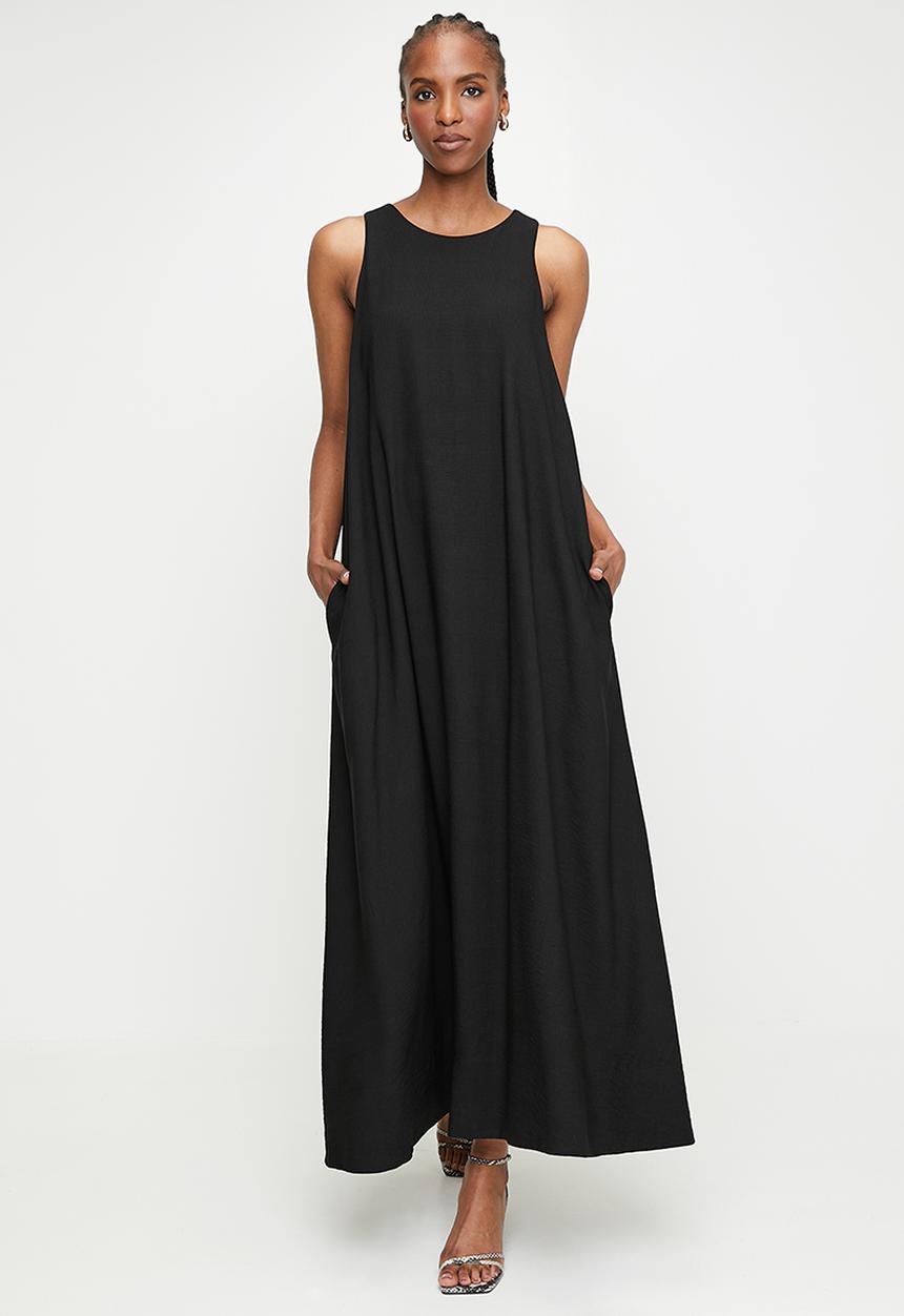 edit - Halter Trapeze Maxi Dress with Pocket-Black