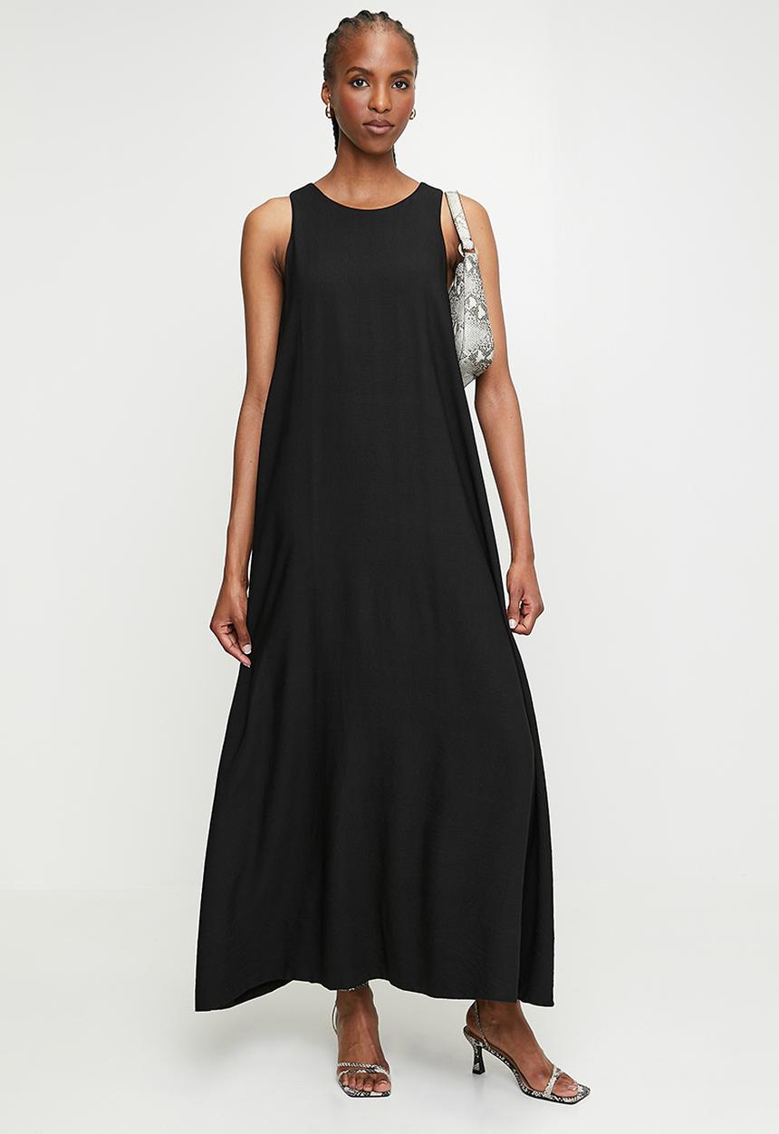 edit - Halter Trapeze Maxi Dress with Pocket-Black