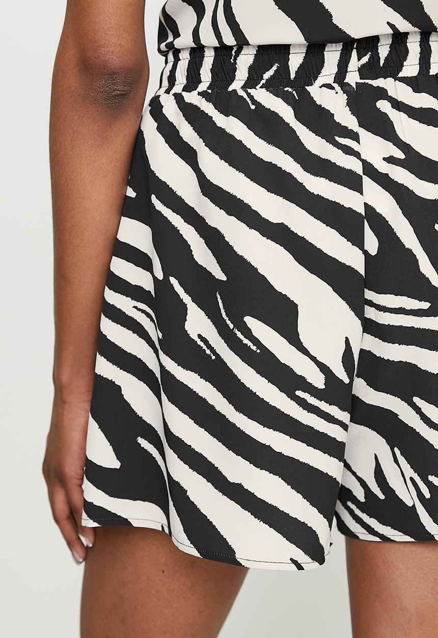 edit - Tie front printed pull on shorts - black ecru zebra