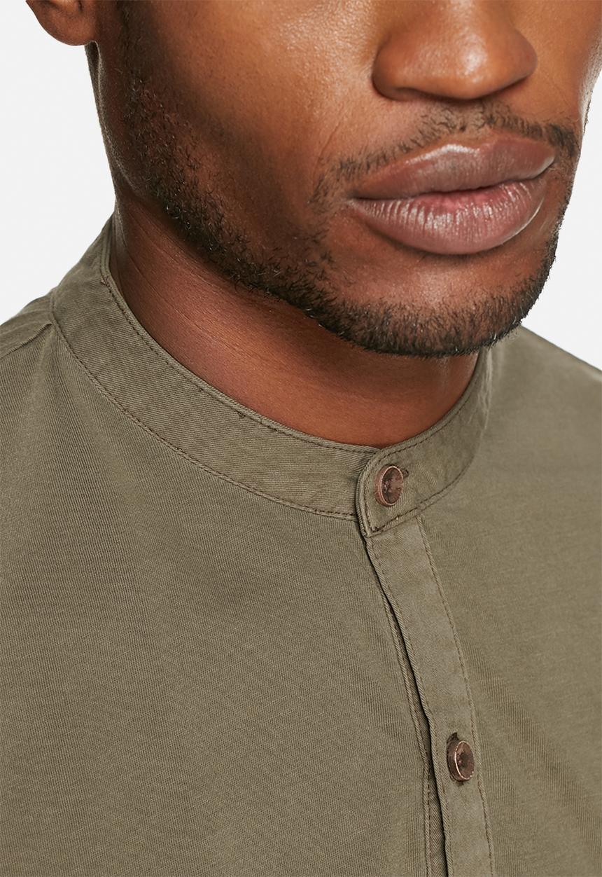 S.P.C.C - Henley plaket tee