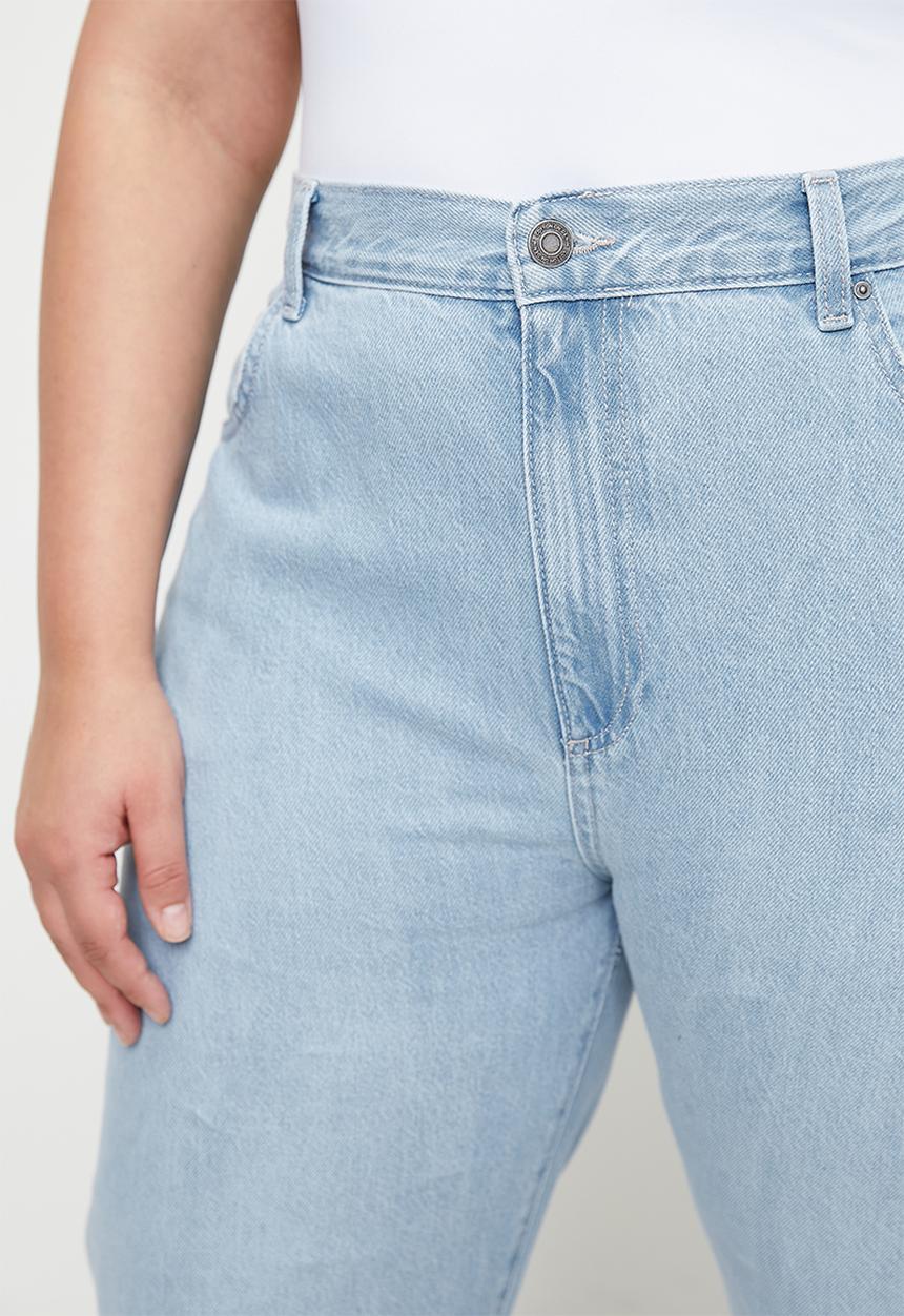 Cotton On - Plus Straight Crop Jean - Cloud Blue Rip