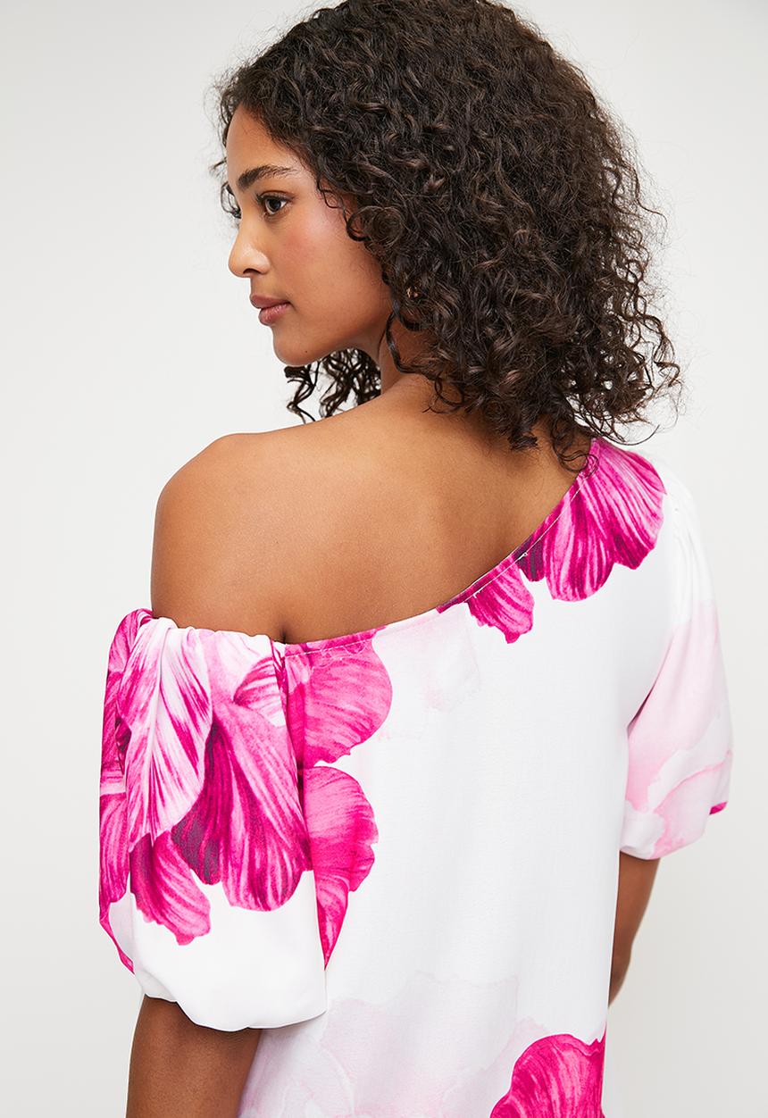 MILLA - Asymmetric trapeze maxi dress with bubble sleeve - white & pink