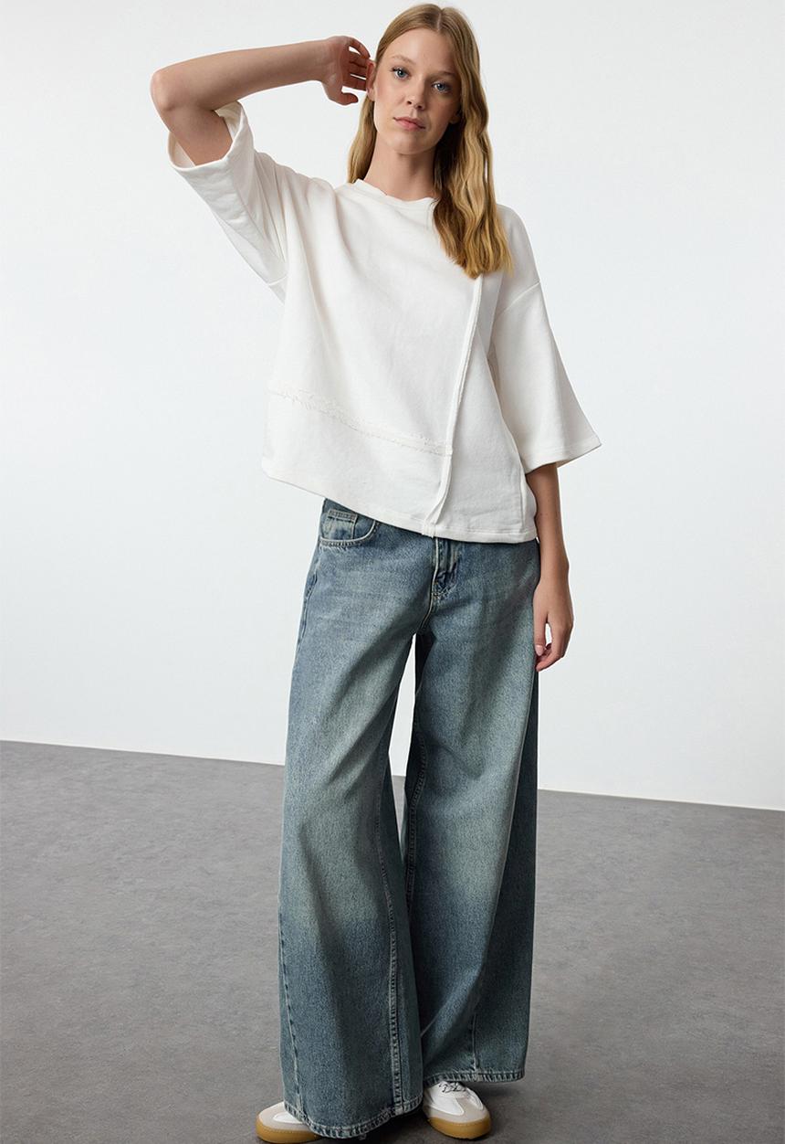 Trendyol - 3/4 Quarter Sleeve Relaxed Pattern Knitted T-Shirt - Ecru