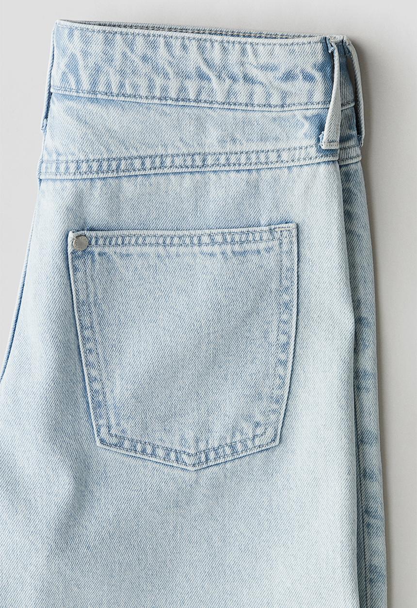H&M - Keith Haring X H&M:  Loose fit denim shorts - pale denim blue