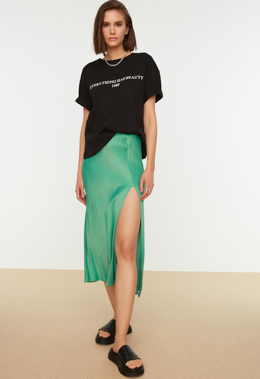 Trendyol - Slogan Printed Relaxed Crew Neck Knitted T-Shirt - Black