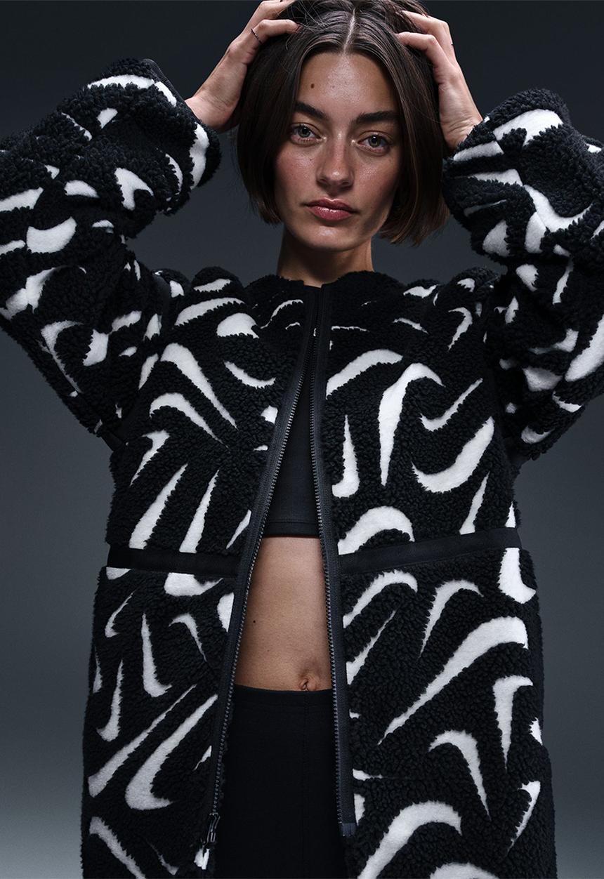 Nike - Nike Womens Cozy Jacket - Black