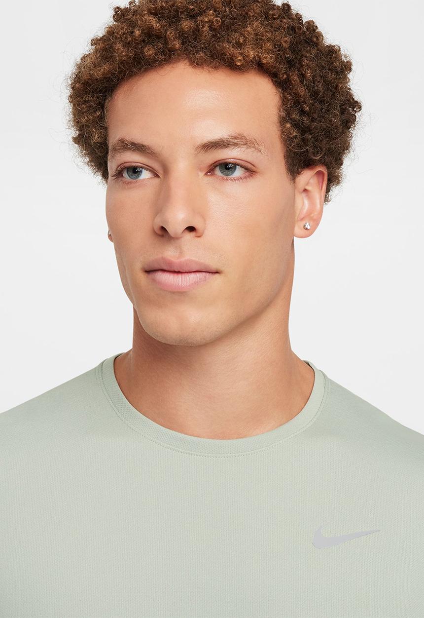 Nike - Dri-Fit UV MILER SS - Jade Horizon