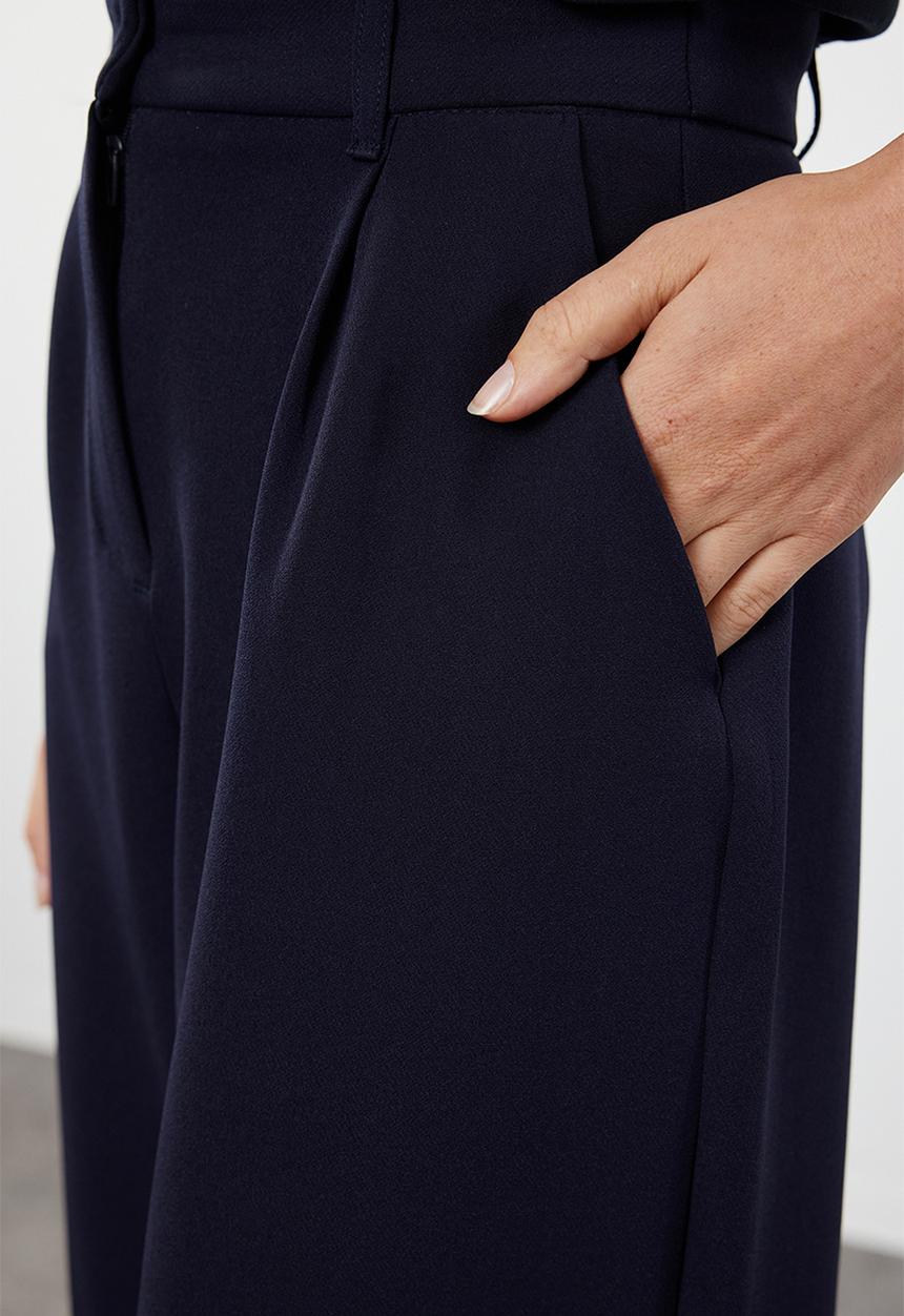 Trendyol - High waist wide leg pleated woven trousers - dark navy blue