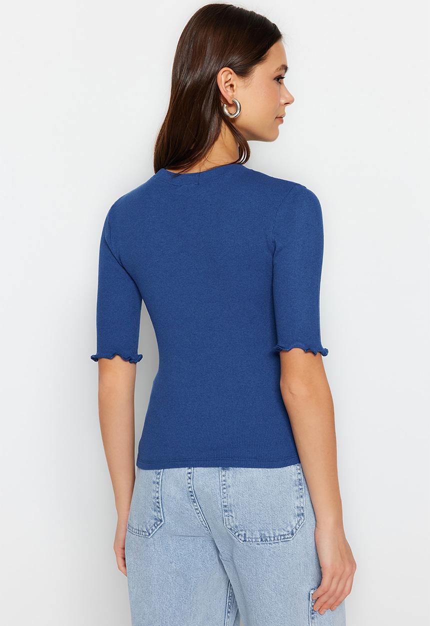 Trendyol - Crew neck fitted knitted top - blue