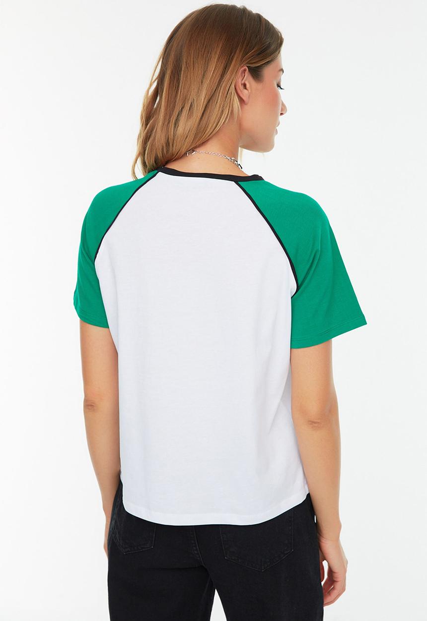 Trendyol - Semi-fitted raglan sleeve knitted t-shirt - green