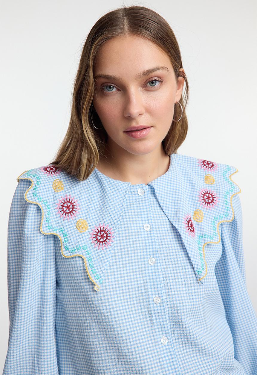 Trendyol - Embroidery Detailed Balloon Sleeve Woven Shirt - Blue