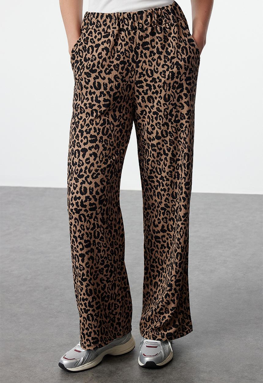 Trendyol - Printed Relaxed Cut Flexible Kimono Knitted Bottom-Top Set - Brown