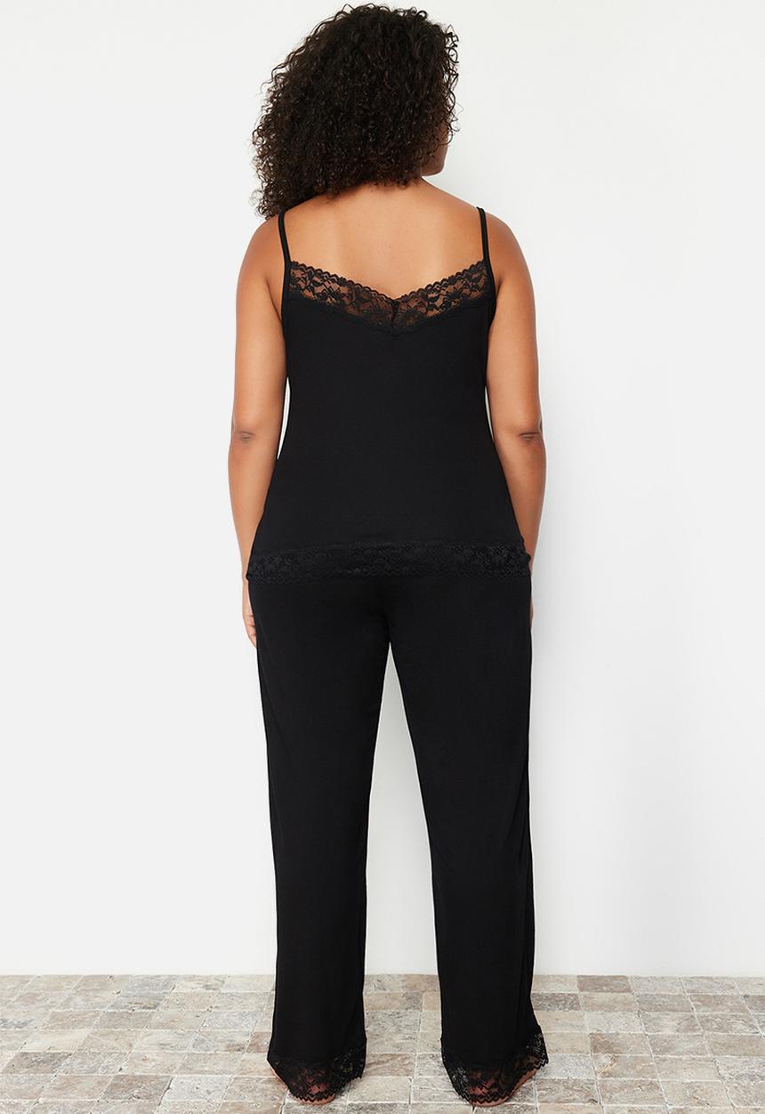 Trendyol - Plus Lace Detailed Knitted Pajama Set - Black