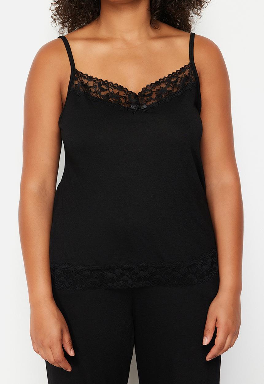Trendyol - Plus Lace Detailed Knitted Pajama Set - Black