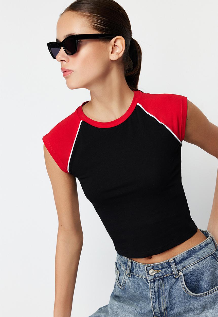 Trendyol - Colour block crew neck knit t-shirt - black