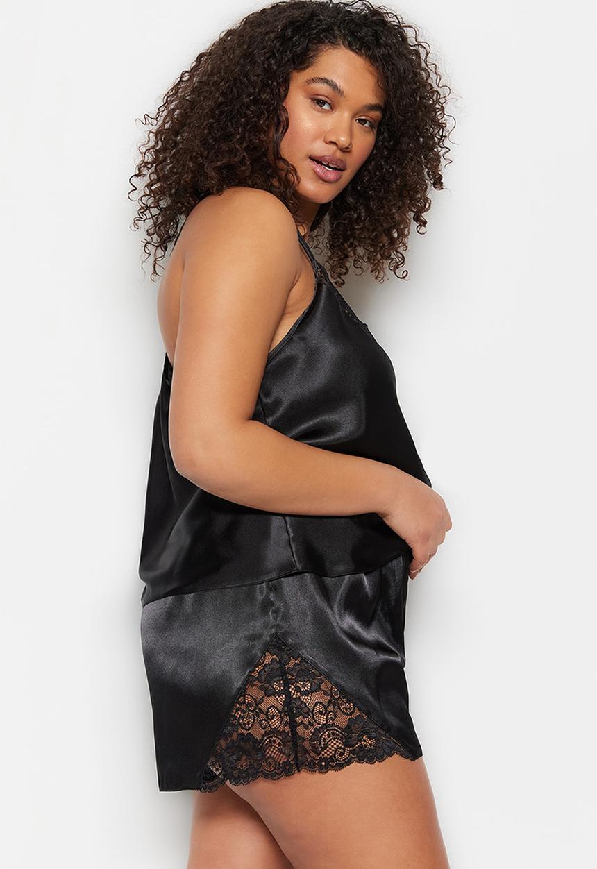 Trendyol - Plus Lace detailed satin pajama set - black
