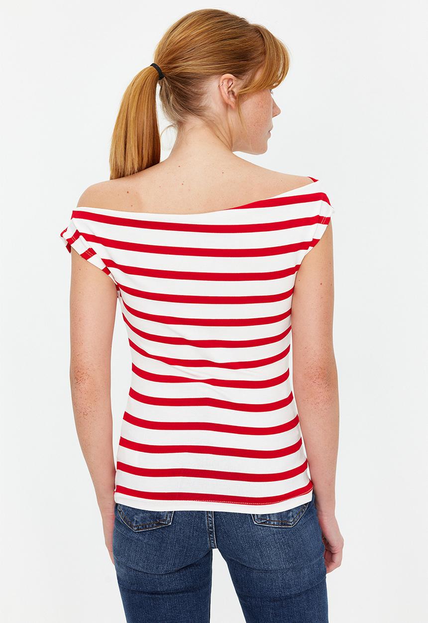 Trendyol - Boat Neck Stretch Knit Blouse - Red & White 