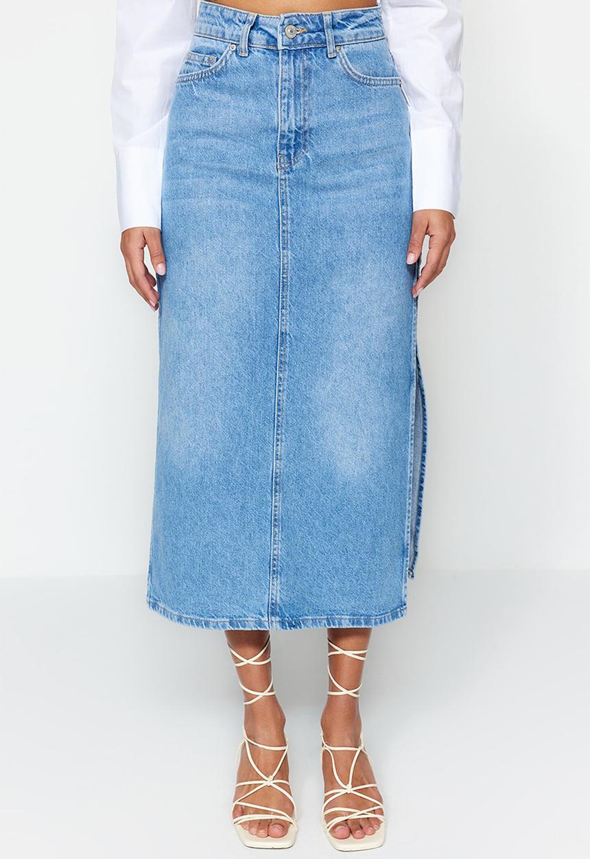 Trendyol - High waist maxi denim skirt with a slit - light blue
