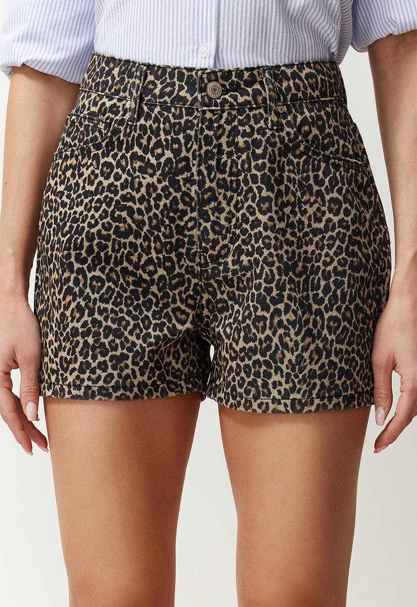Trendyol - Leopard Print Brown Shorts & Bermuda - Brown