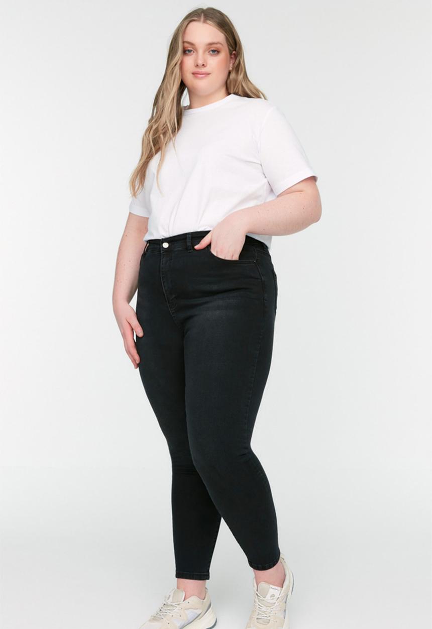 Trendyol - Plus Skinny Denim Jeans - Black