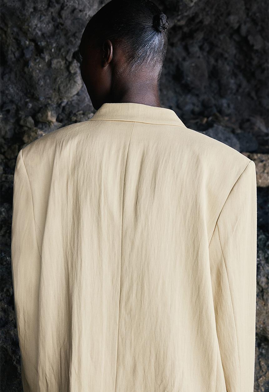 H&M - Oversized blazer - light dusty yellow 