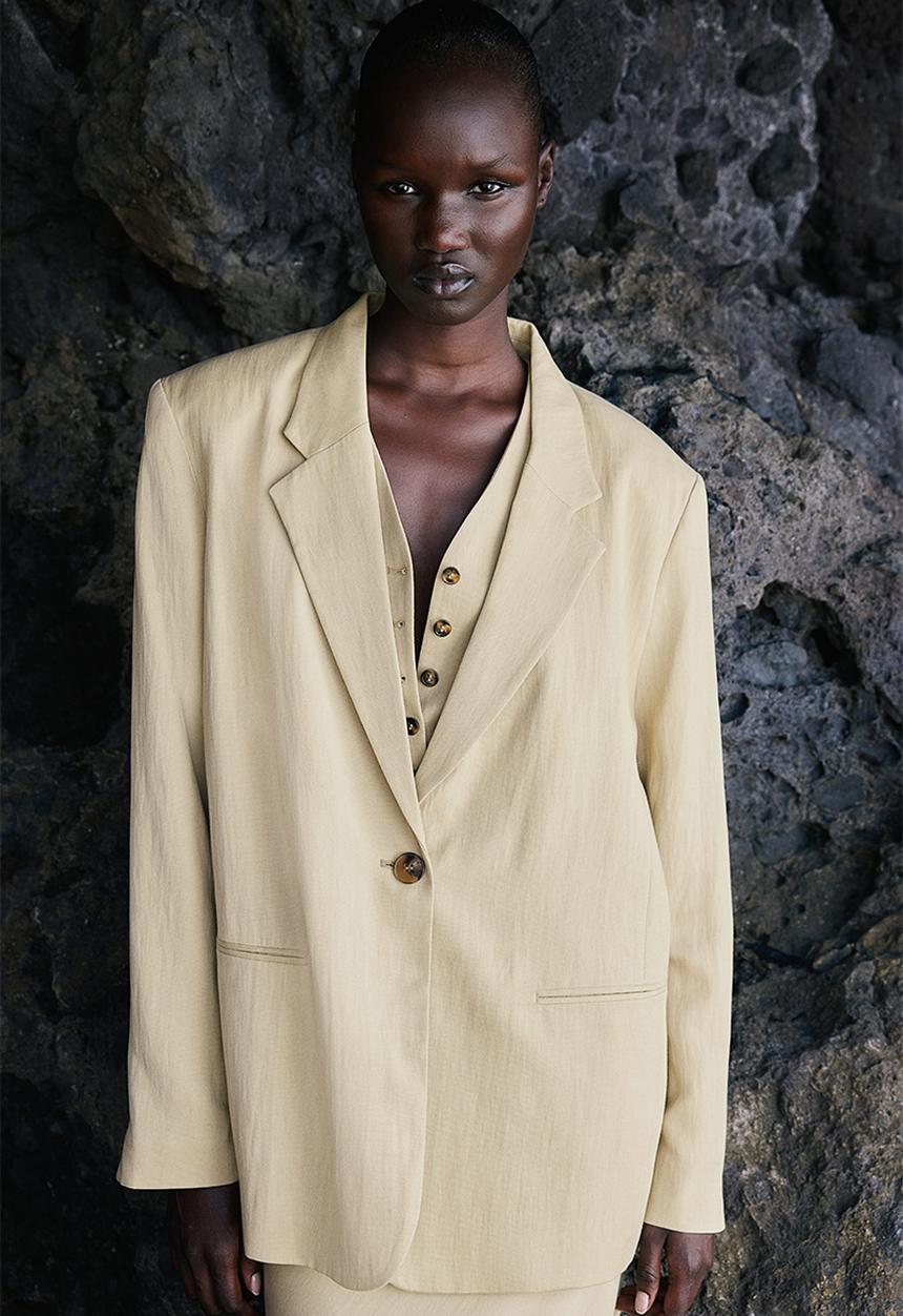 H&M - Oversized blazer - light dusty yellow 