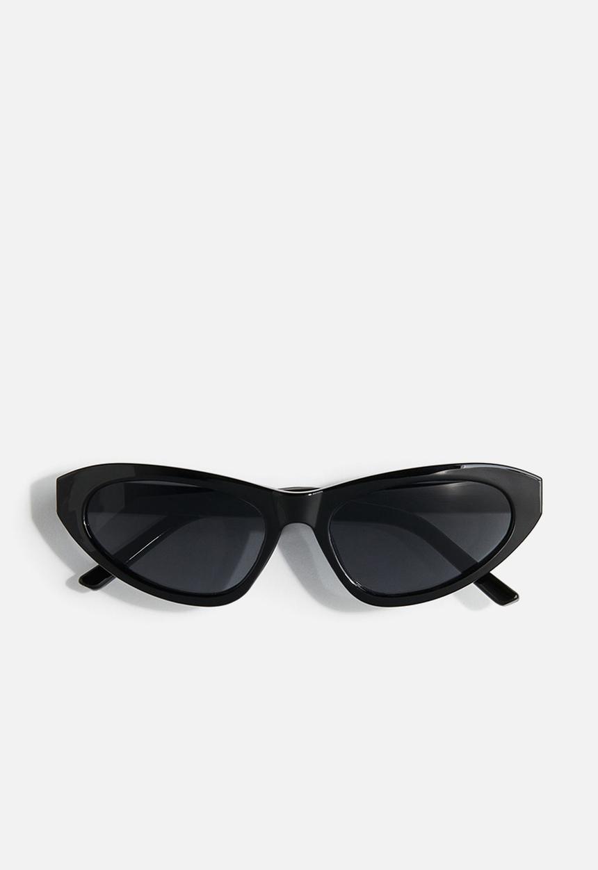 H&M - Cat-eye sunglasses - black
