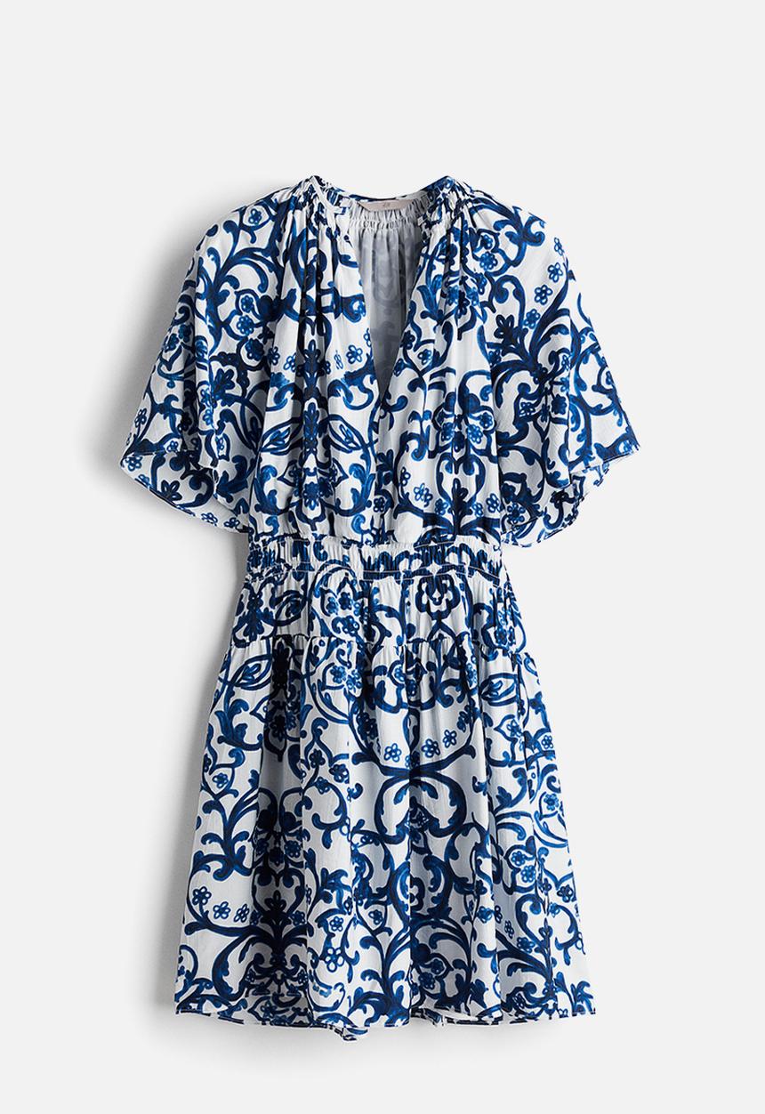 H&M - Smock-detail dress - white & blue patterned
