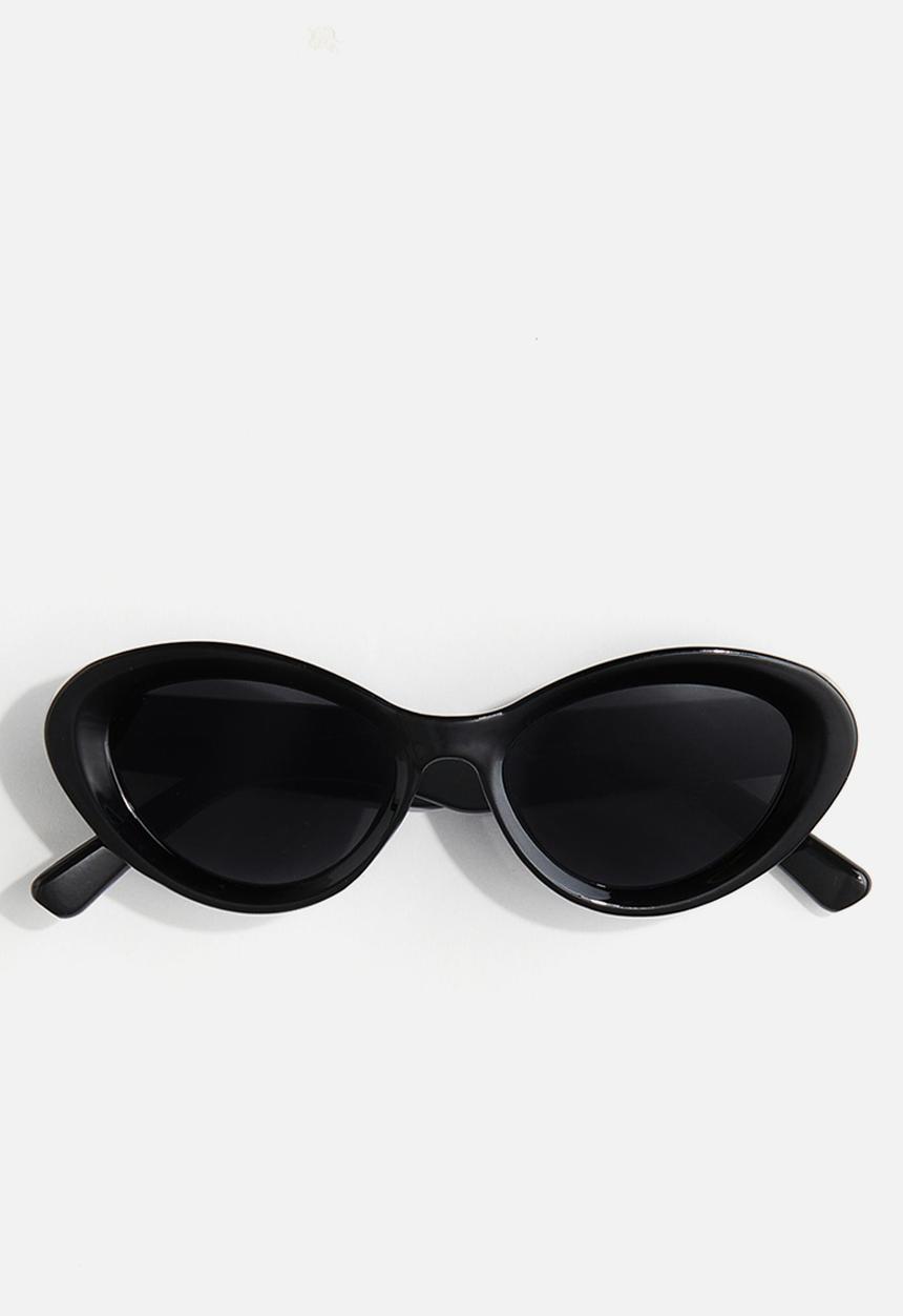 H&M - Cat-eye sunglasses - black