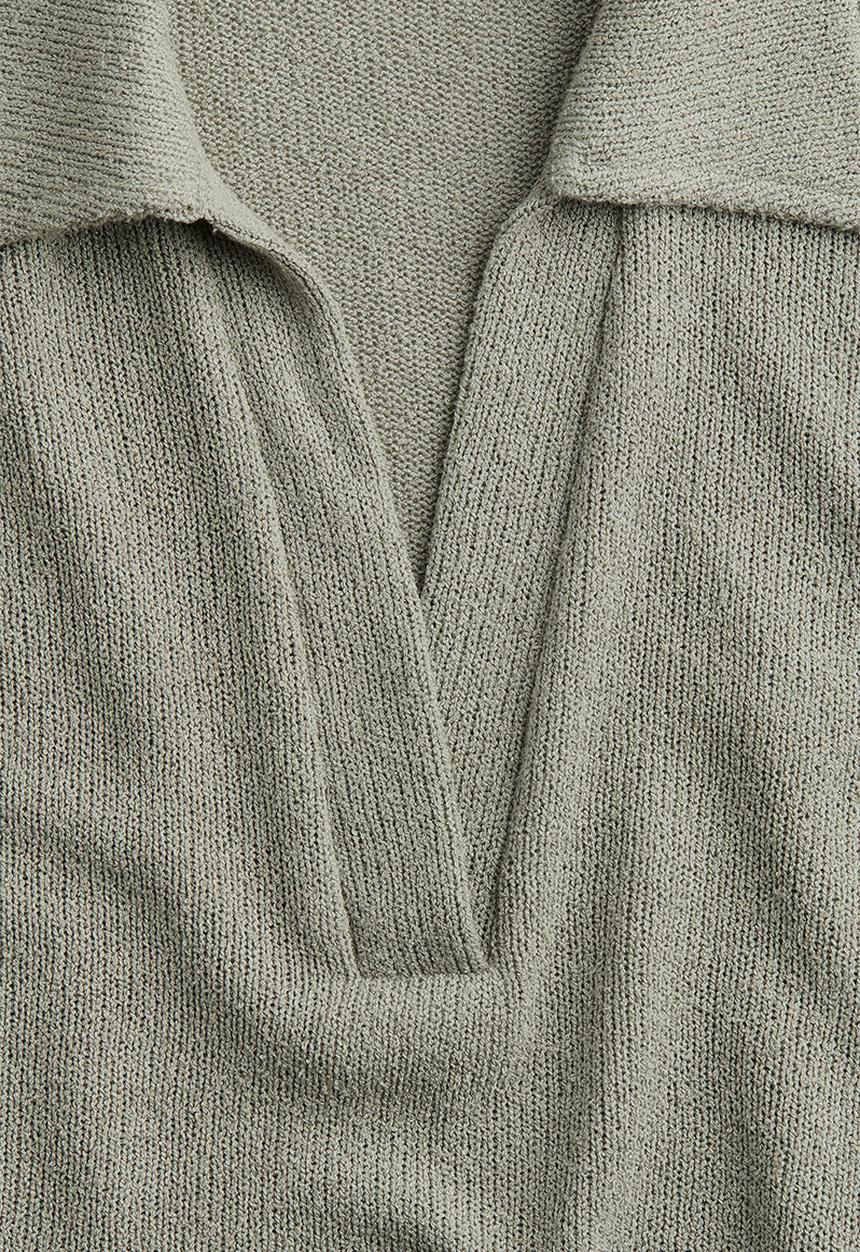 H&M - Collared top - sage green
