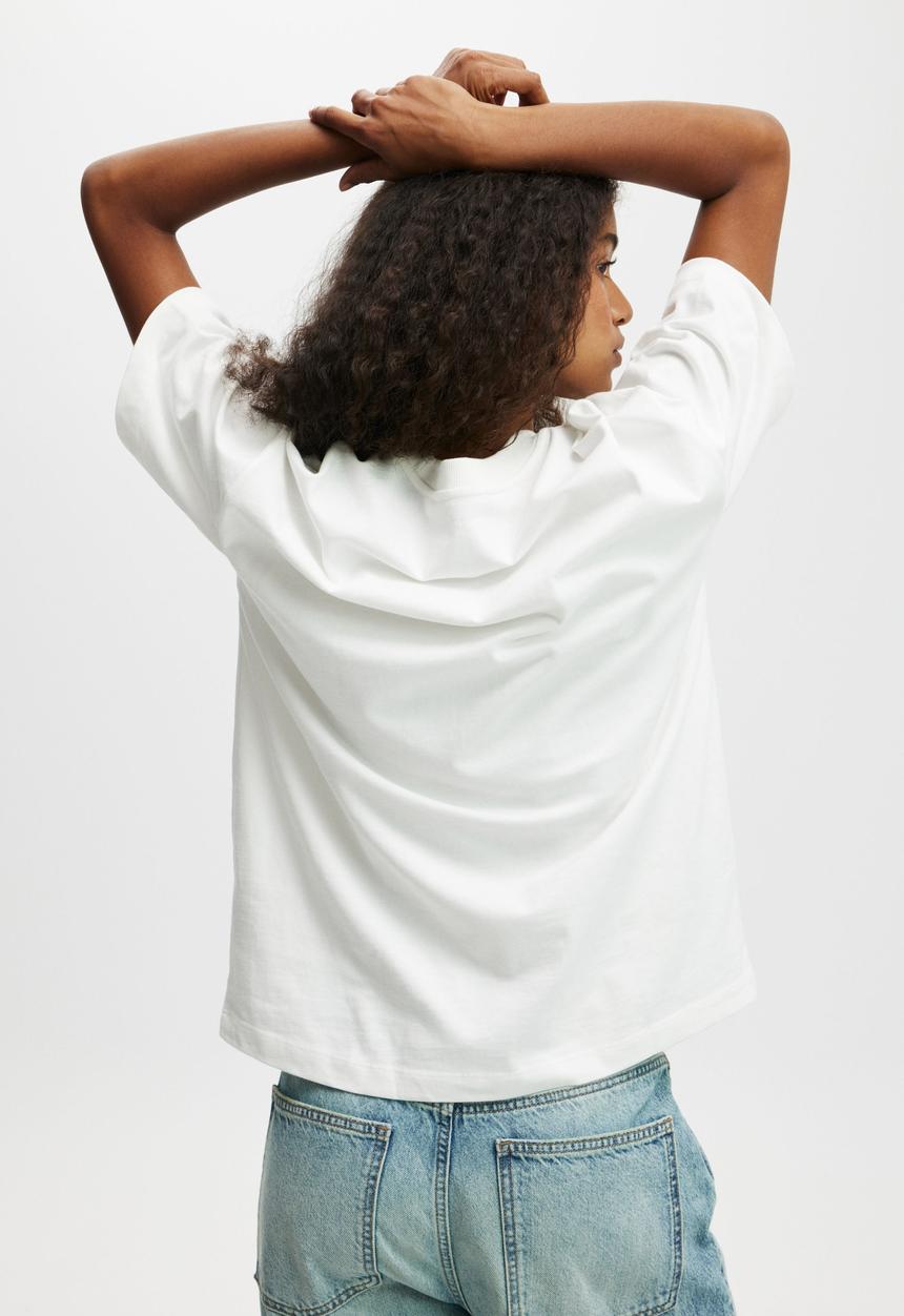 Cotton On - The Premium Boxy Graphic Tee - North Side/ Vintage White