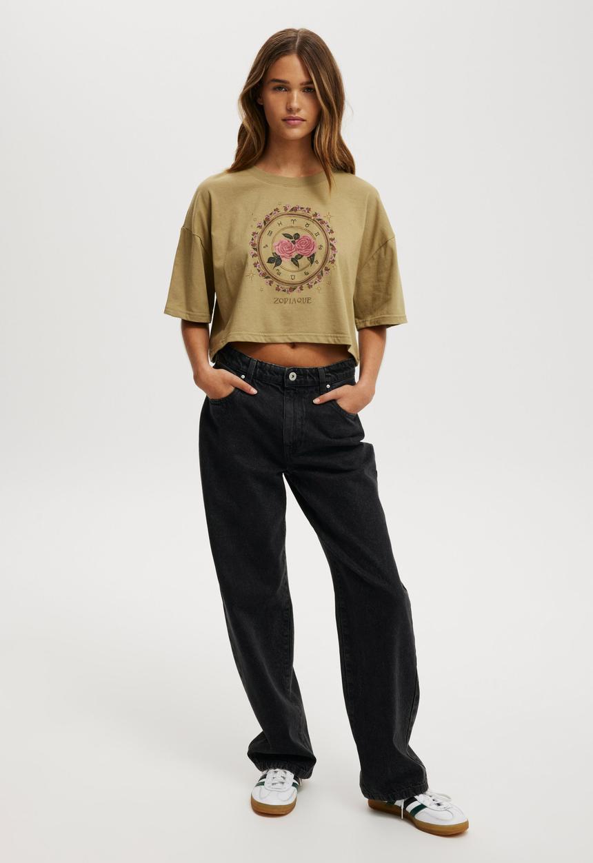 Cotton On - The Oversized Chopped Graphic Tee - Zodiaque/ Desert Khaki
