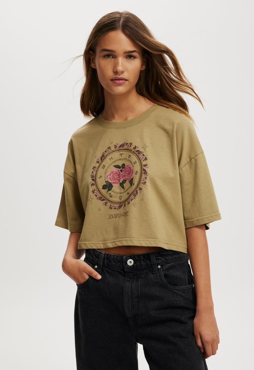 Cotton On - The Oversized Chopped Graphic Tee - Zodiaque/ Desert Khaki