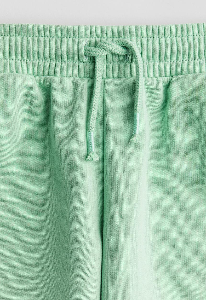 H&M - Sweatshorts - light green