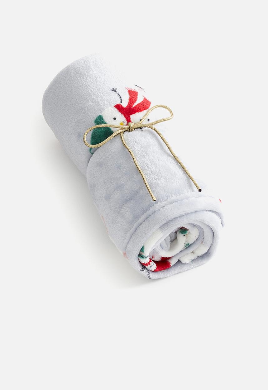 H&M - Patterned fleece blanket - light blue snowmen