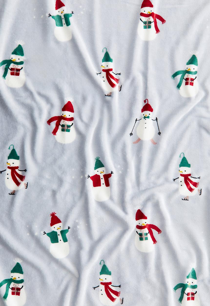 H&M - Patterned fleece blanket - light blue snowmen